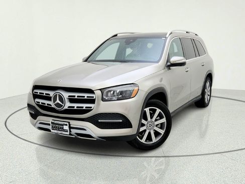 Used 2023 Mercedes-Benz GLS 450 4MATIC image 2
