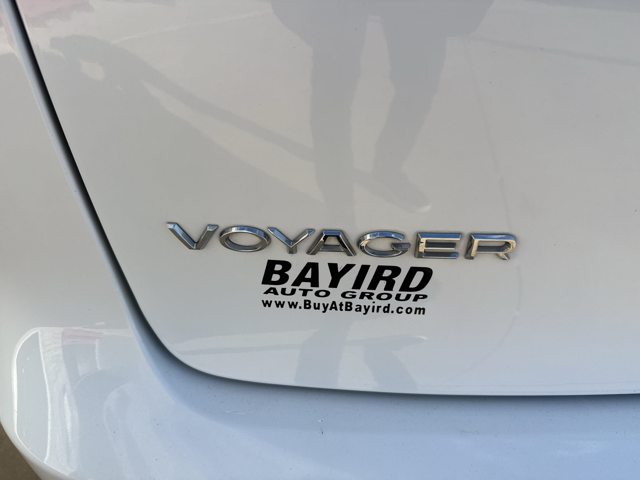 Used 2020 Chrysler Voyager Lxi FWD image 9