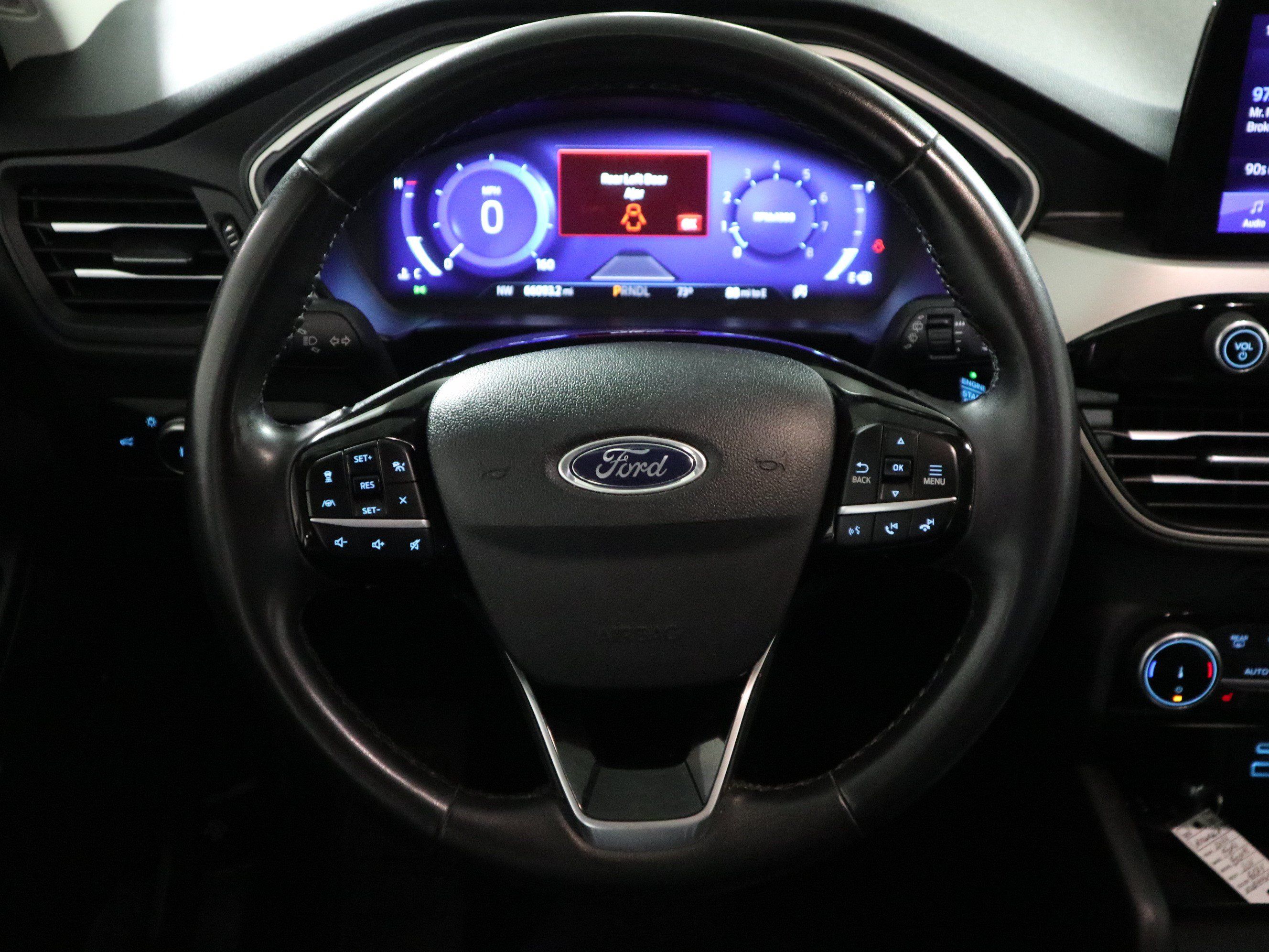 Used 2022 Ford Escape SEL w/ Technology Package AWD/4WD image 17