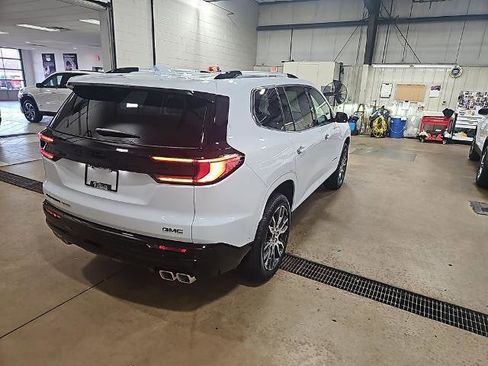 New 2026 GMC Acadia Denali Ultimate w/ LPO, All-Weather Package image 6
