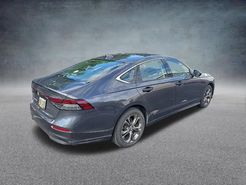 Used 2023 Honda Accord EX image 6