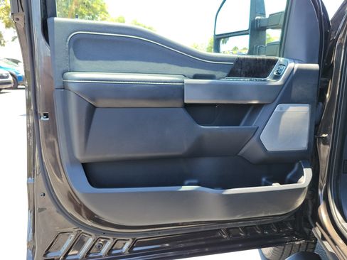 Used 2024 Ford F250 Lariat w/ Lariat Ultimate Package AWD/4WD image 17