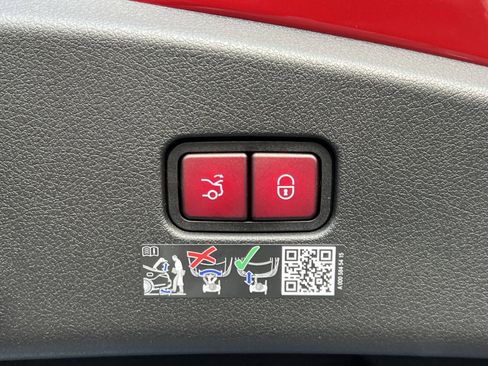 New 2026 Mercedes-Benz CLE 53 AMG 4MATIC Coupe image 25