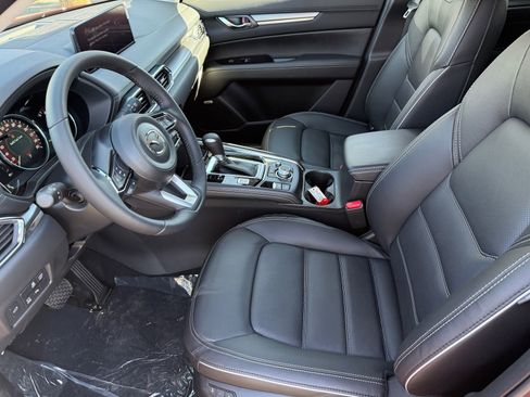 New 2025 MAZDA CX-5 AWD 2.5 S w/ Premium Plus Pkg image 16