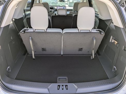 New 2026 Ford Explorer Active w/ Active Comfort Package RWD image 18