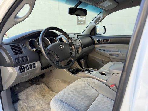 Used 2010 Toyota Tacoma 2WD Access Cab image 15