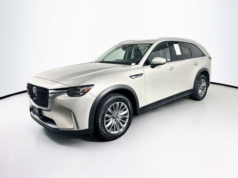 Used 2024 MAZDA CX-90 Plug-In Hybrid w/ Preferred AWD/4WD image 3