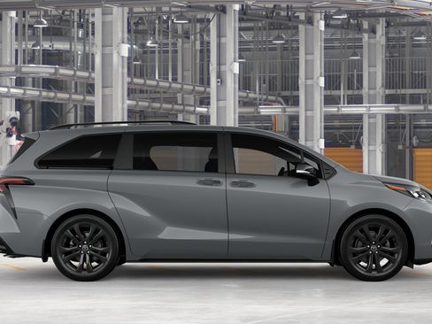 New 2026 Toyota Sienna XSE FWD image 12
