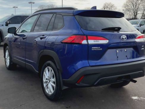 Used 2023 Toyota Corolla Cross LE image 4