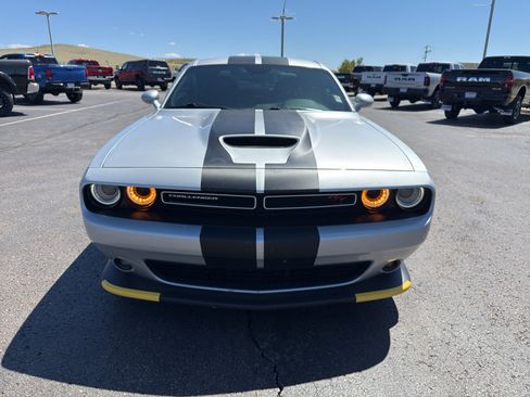 Certified 2022 Dodge Challenger R/T RWD image 2