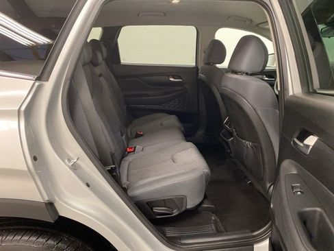 Used 2019 Hyundai Santa Fe SE image 24