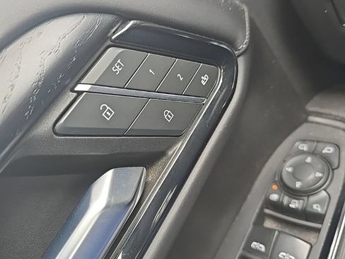Used 2024 GMC Sierra 2500 AT4X AWD/4WD image 23