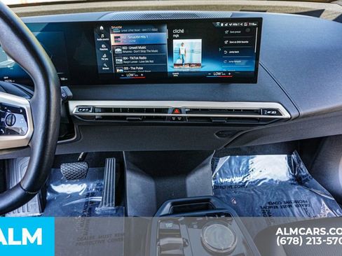 Used 2022 BMW iX xDrive50 w/ Dynamic Handling Package image 41