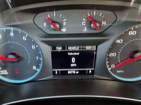 Used 2018 Chevrolet Equinox LT FWD image 25