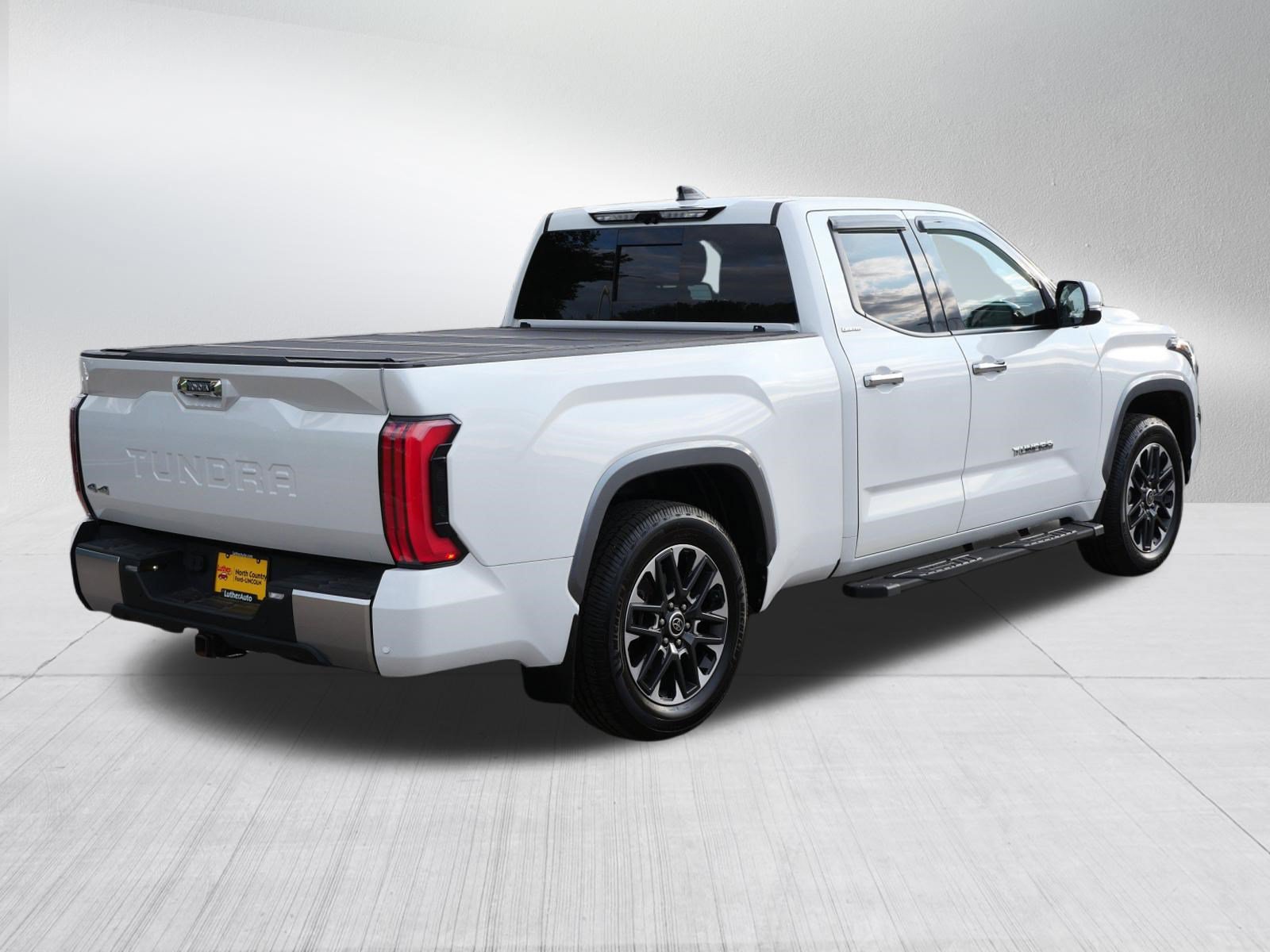 Used 2022 Toyota Tundra Limited AWD/4WD image 7