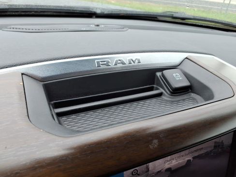 Used 2022 RAM 1500 Laramie image 38