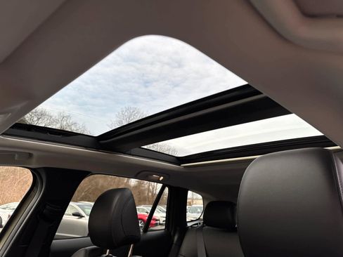 Used 2023 MAZDA CX-50 2.5 Turbo w/ Weather Package image 15