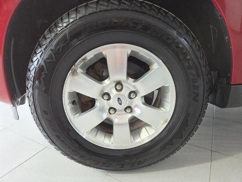 Used 2011 Ford Escape Limited image 12