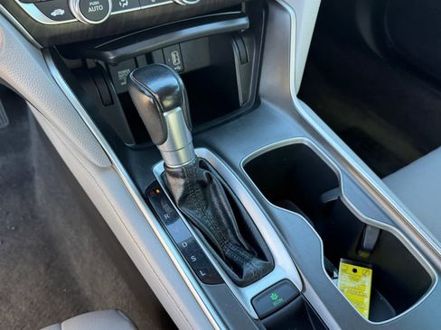 Used 2020 Honda Accord EX-L image 29
