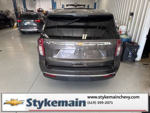 Used 2021 Chevrolet Tahoe LT w/ LT Signature Package image 11