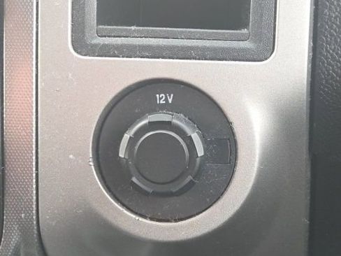 Used 2017 Ford Expedition XLT image 32