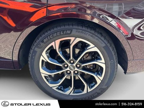 Used 2025 Lincoln Nautilus Reserve AWD/4WD image 14