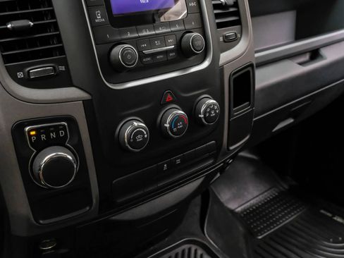 Used 2017 RAM 1500 Express RWD image 20