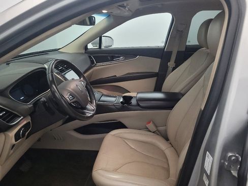 Used 2017 Lincoln MKX Reserve w/ Driver Assistance Package AWD/4WD image 17