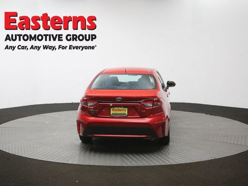 Used 2020 Toyota Corolla LE FWD image 36
