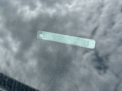 Used 2025 Toyota RAV4 XLE FWD image 3