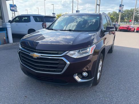 Used 2019 Chevrolet Traverse LT FWD image 2