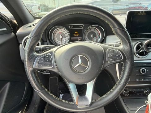 Used 2017 Mercedes-Benz GLA 250 4MATIC image 7
