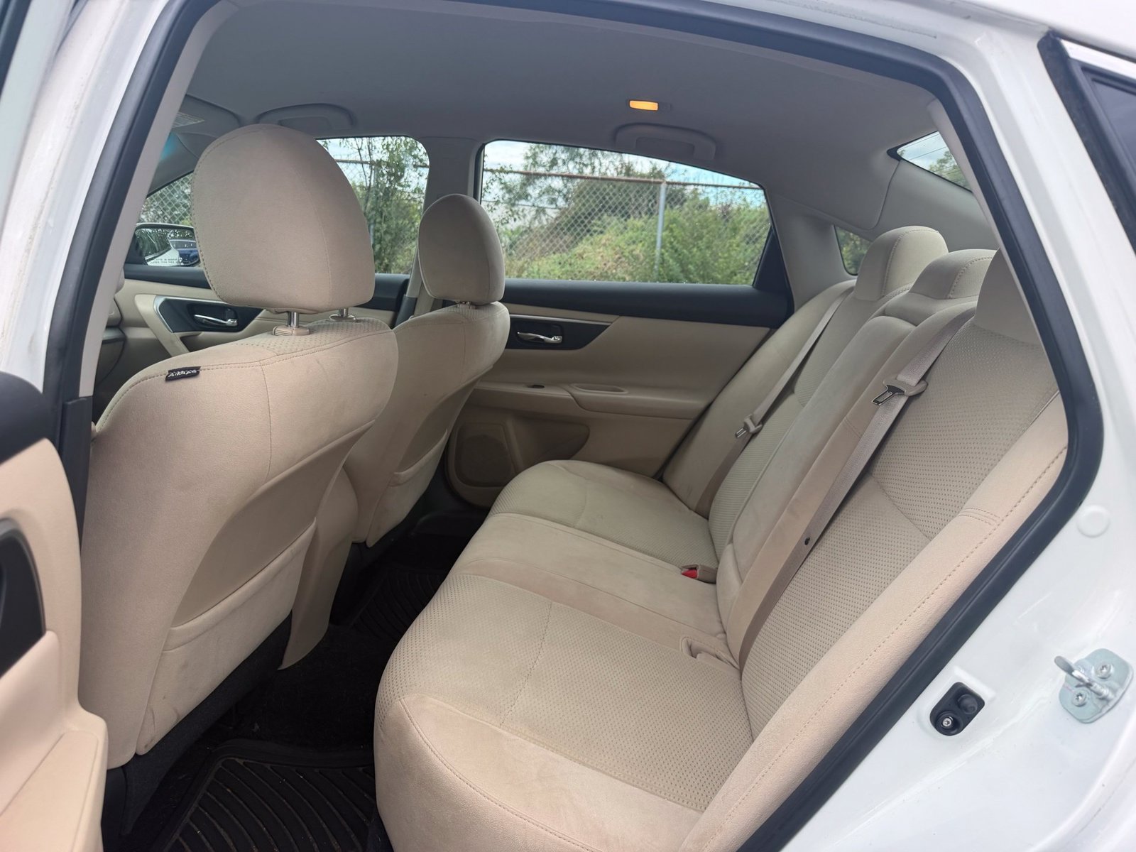 Used 2015 Nissan Altima 2.5 S w/ Power Driver Seat Package FWD image 10