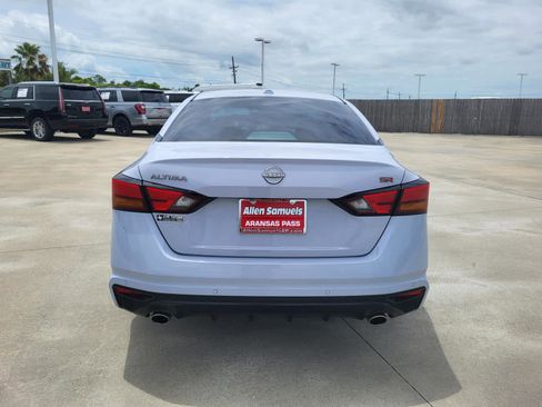 Used 2024 Nissan Altima 2.5 SR FWD image 4