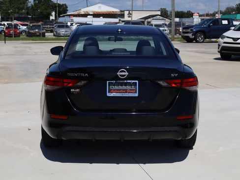 Used 2024 Nissan Sentra SV FWD image 8