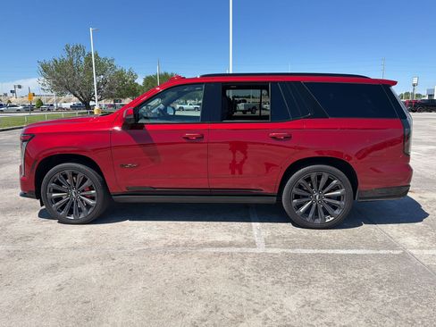 Used 2025 Cadillac Escalade V w/ LPO, Floor Liner Package image 2