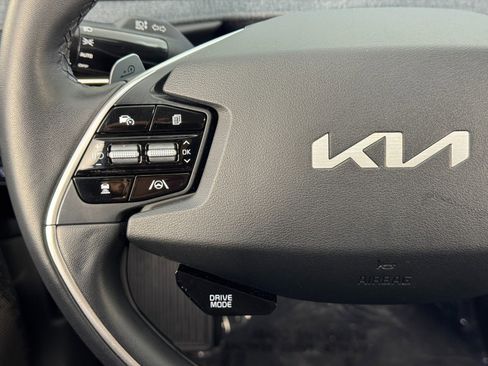 Used 2022 Kia EV6 Wind image 19