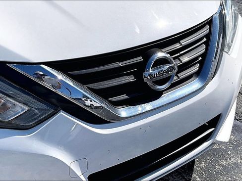 Used 2016 Nissan Altima 2.5 SV w/ Convenience Package FWD image 35