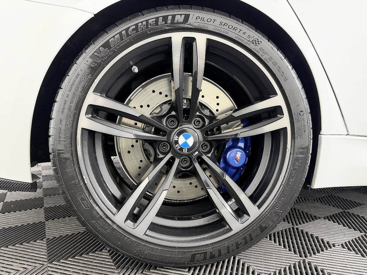 Used 2015 BMW M3 w/ Executive Package RWD image 34