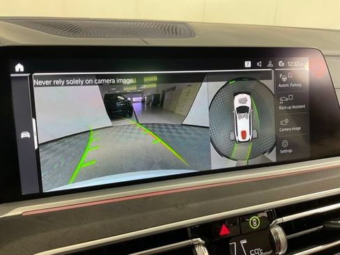 Used 2022 BMW X7 M50i w/ Dynamic Handling Package AWD/4WD image 10