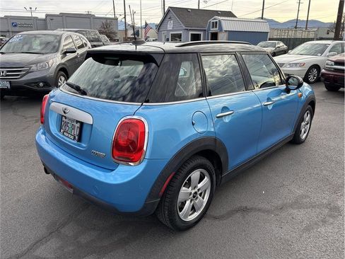 Used 2015 MINI Cooper 4-Door Hardtop image 5