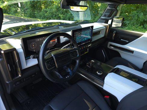 Used 2023 GMC Hummer EV Edition 1 AWD/4WD image 2