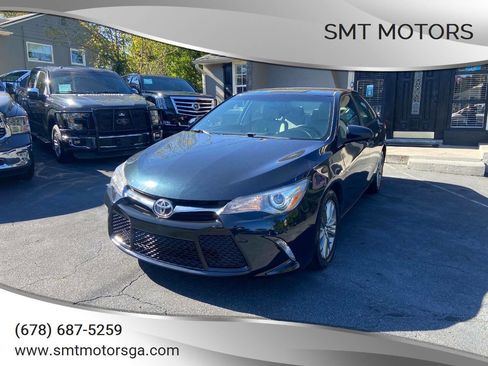 Used 2016 Toyota Camry XLE image 1