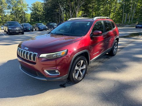 Used 2019 Jeep Cherokee Limited AWD/4WD image 5