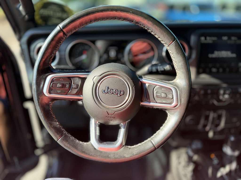 Used 2021 Jeep Wrangler Unlimited Sahara w/ Cold Weather Group AWD/4WD image 33