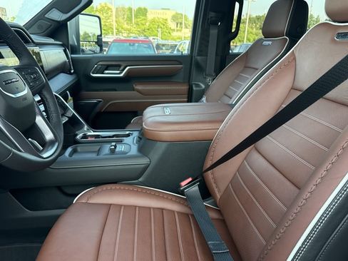 New 2026 GMC Sierra 2500 Denali Ultimate AWD/4WD image 4