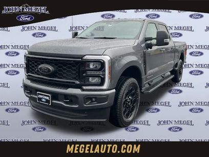 New 2026 Ford F250 Lariat w/ Black Appearance Package