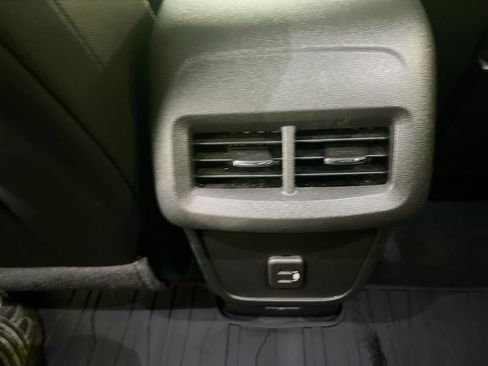 Used 2024 GMC Terrain AT4 AWD/4WD image 24
