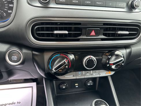 Certified 2022 Hyundai Kona SEL AWD/4WD image 27