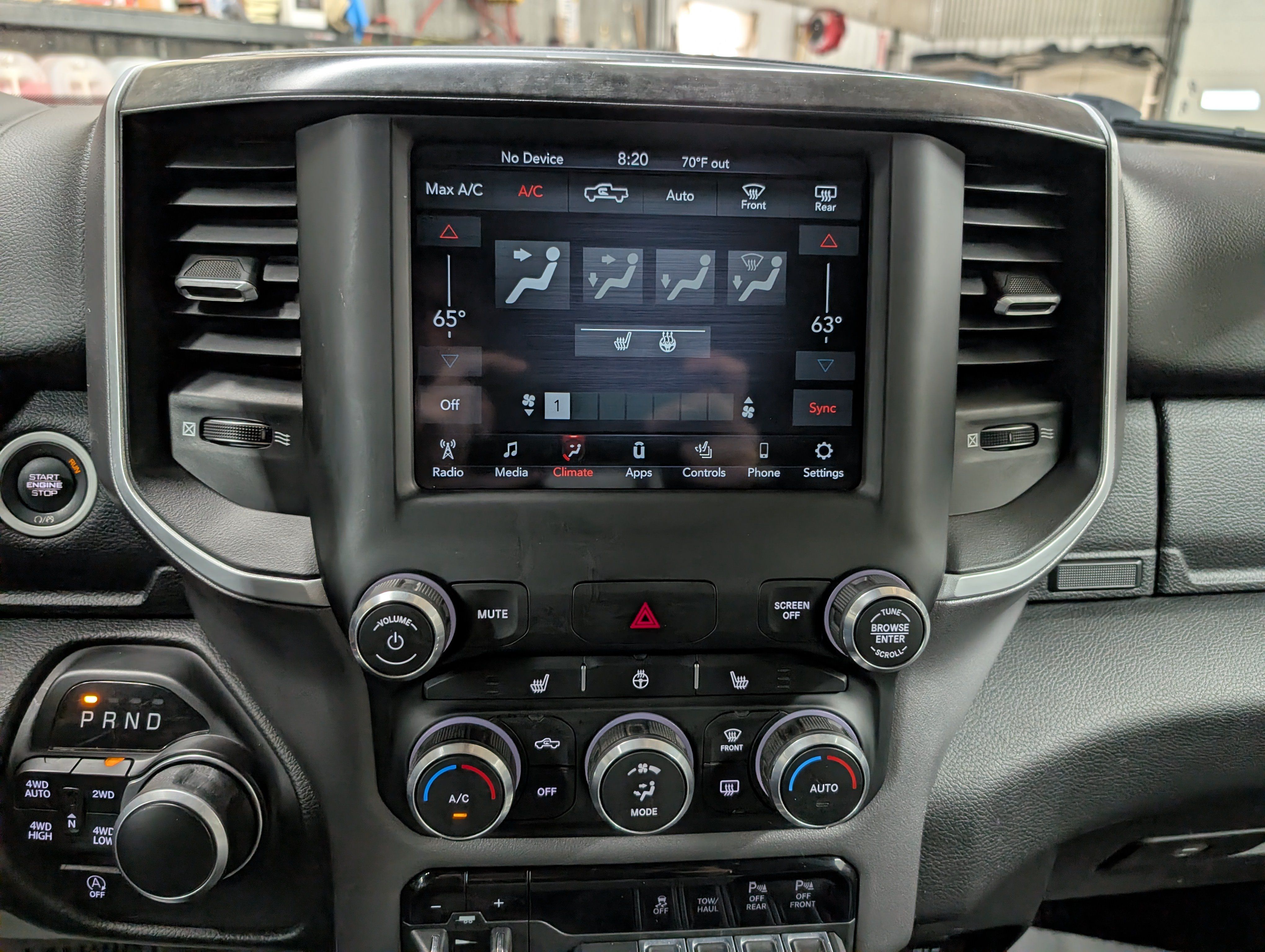 Used 2020 RAM 1500 Big Horn AWD/4WD image 18